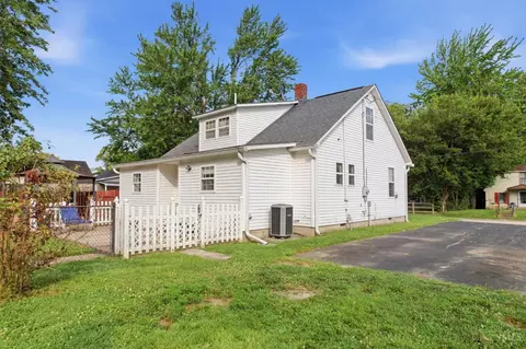 Exterior - 213 Highland Ave, Blanchester, OH 45107 photo 2 of 5