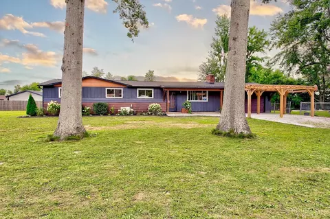 6697 Plum St, Goshen, OH 45122