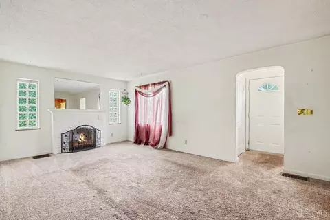 Living - 8317 Lake Ave, Cincinnati, OH 45236 photo 1 of 2