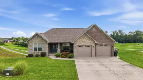 20588 Augusta Dr, Lawrenceburg, IN 47025
