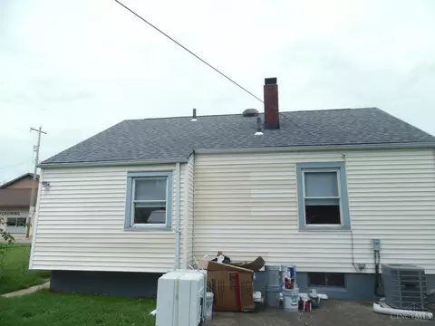 Exterior - 1029 Laurel Ave, Hamilton, OH 45015 photo 4 of 5