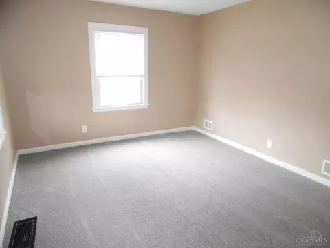 Bedroom - 1029 Laurel Ave, Hamilton, OH 45015 photo 1 of 5