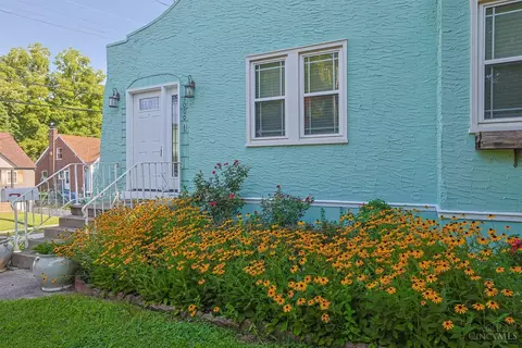 Exterior - 3000 Mapleleaf Ave, Cincinnati, OH 45213 photo 7 of 8