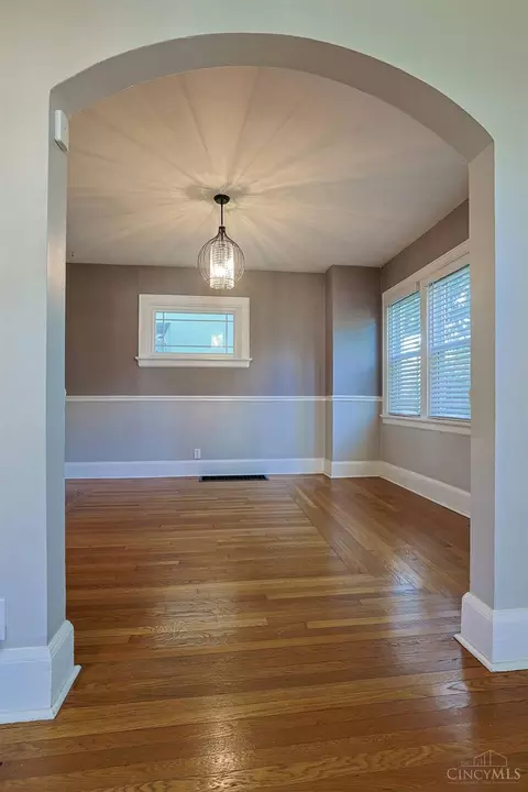 Dining - 3000 Mapleleaf Ave, Cincinnati, OH 45213 photo 1 of 1