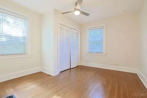 Bedroom - 3000 Mapleleaf Ave, Cincinnati, OH 45213 photo 4 of 5
