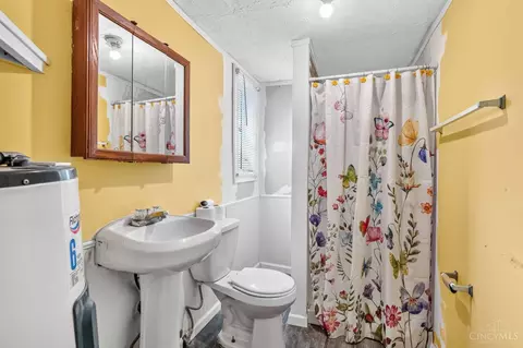 Bath - 828 Main St, Williamsburg, OH 45176 photo 1 of 1