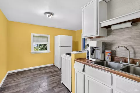 Kitchen - 828 Main St, Williamsburg, OH 45176 photo 1 of 1