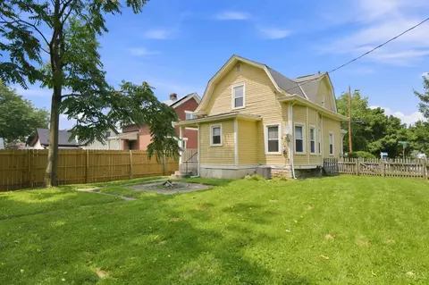 Exterior - 6733 Buckingham Pl, Cincinnati, OH 45227 photo 2 of 3