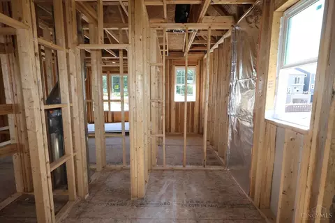 Entry Way - 5731 Chesapeake Trl, Cincinnati, OH 45248 photo 6 of 10