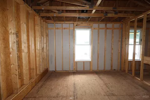 Bedroom - 5731 Chesapeake Trl, Cincinnati, OH 45248 photo 1 of 4