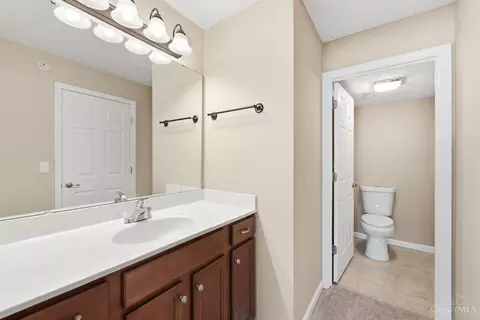 Bath - 3383 Emerald Lakes Dr, Cincinnati, OH 45211 photo 1 of 3