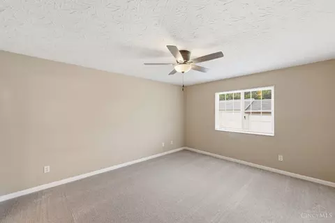 Bedroom - 3383 Emerald Lakes Dr, Cincinnati, OH 45211 photo 2 of 4