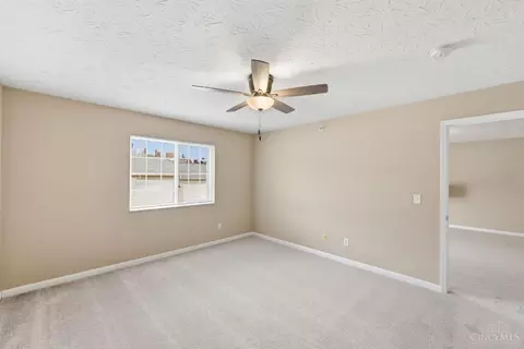 Bedroom - 3383 Emerald Lakes Dr, Cincinnati, OH 45211 photo 3 of 4