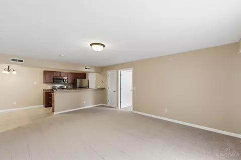 Living - 3383 Emerald Lakes Dr, Cincinnati, OH 45211 photo 4 of 6