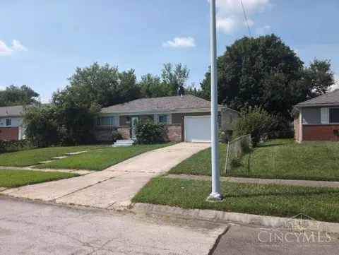 5013 Fortman Dr, Dayton, OH 45417