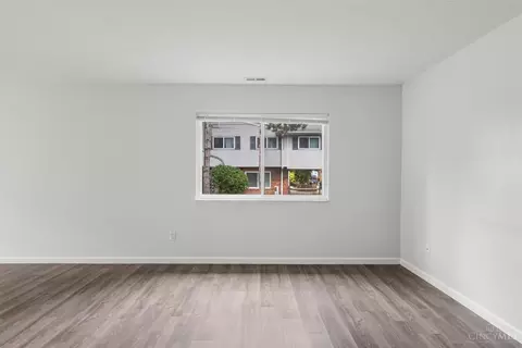 Living - 7752 Montgomery Rd, Cincinnati, OH 45236 photo 3 of 7