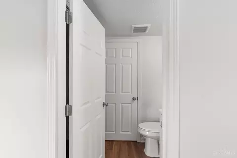 Entry Way - 7752 Montgomery Rd, Cincinnati, OH 45236 photo 2 of 12