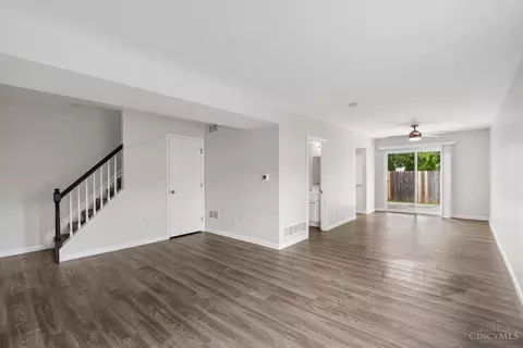 Living - 7752 Montgomery Rd, Cincinnati, OH 45236 photo 4 of 7
