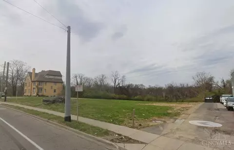 2570 Harrison Ave, Cincinnati, OH 45211 photo 3