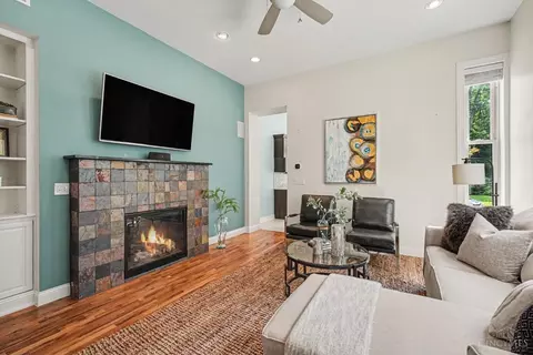 Living - 2656 Bellevue Ave, Cincinnati, OH 45219 photo 1 of 3