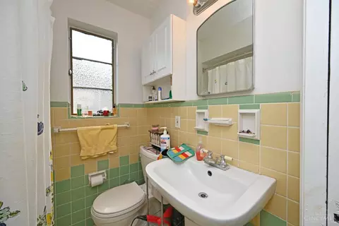 Bath - 3731 Center, Cincinnati, OH 45227 photo 3 of 3
