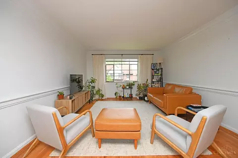 Living - 3731 Center, Cincinnati, OH 45227 photo 2 of 5