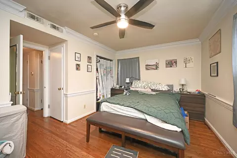 Bedroom - 3731 Center, Cincinnati, OH 45227 photo 4 of 7