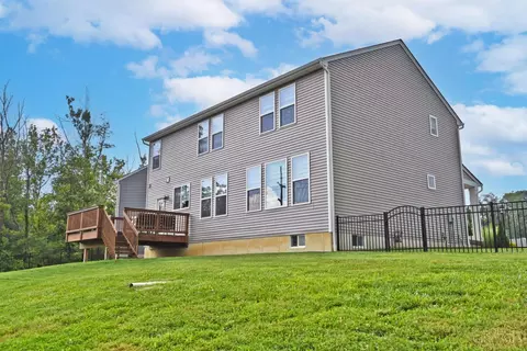 Exterior - 970 Crestpoint Ct, Cincinnati, OH 45245 photo 10 of 11
