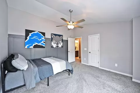 Bedroom - 970 Crestpoint Ct, Cincinnati, OH 45245 photo 9 of 9