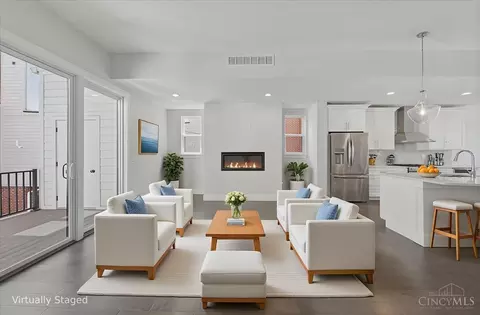 Living - 3912 Edwards Rd, Cincinnati, OH 45209 photo 6 of 11