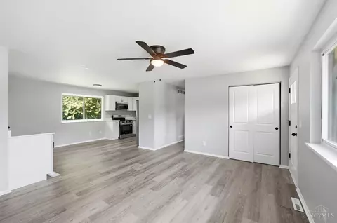 Living - 4687 Galaxy Ln, Cincinnati, OH 45244 photo 3 of 4