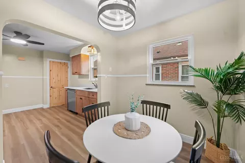 Dining - 6838 Roe St, Cincinnati, OH 45227 photo 2 of 3