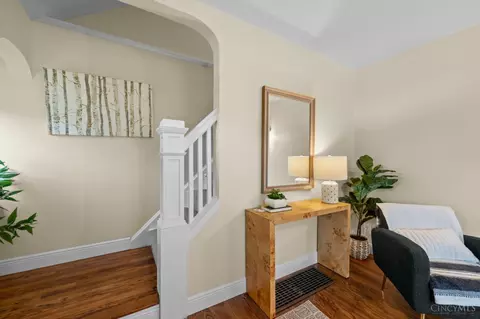 Entry Way - 6838 Roe St, Cincinnati, OH 45227 photo 2 of 3