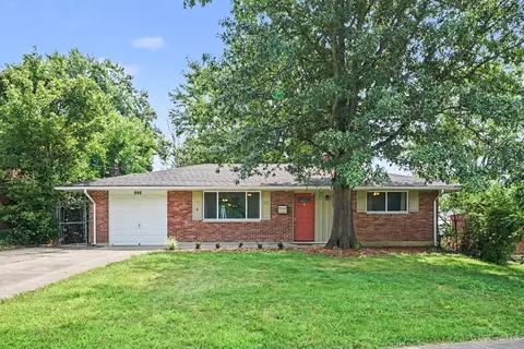 996 Seminole Trl, Milford, OH 45150