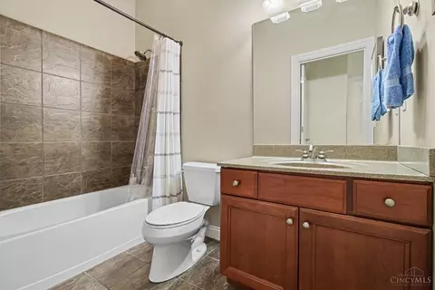 Bath - 6311 Mercers Pointe Dr, Cincinnati, OH 45244 photo 6 of 6