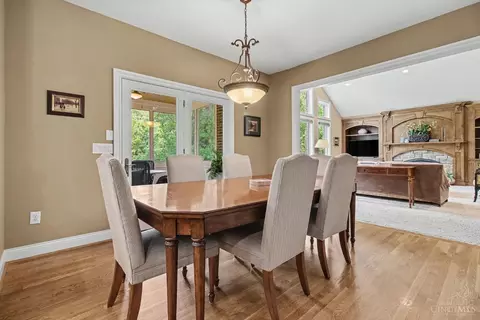 Dining - 6311 Mercers Pointe Dr, Cincinnati, OH 45244 photo 4 of 5