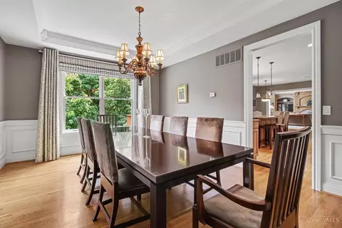 Dining - 6311 Mercers Pointe Dr, Cincinnati, OH 45244 photo 1 of 5