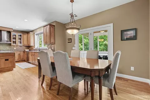 Dining - 6311 Mercers Pointe Dr, Cincinnati, OH 45244 photo 5 of 5