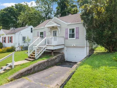 Exterior - 1742 Ashbrook Dr, Cincinnati, OH 45238 photo 3 of 8
