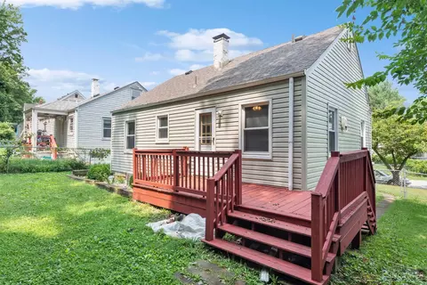 Exterior - 1742 Ashbrook Dr, Cincinnati, OH 45238 photo 4 of 8