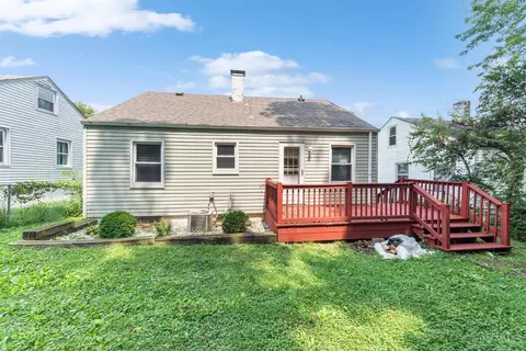 Exterior - 1742 Ashbrook Dr, Cincinnati, OH 45238 photo 5 of 8