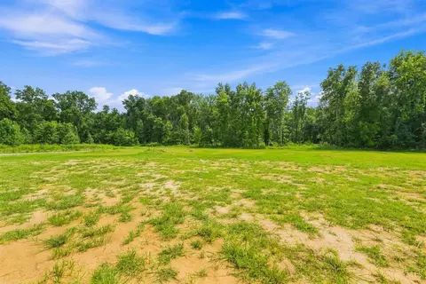 Exterior - 2585 Moler Rd, Goshen, OH 45122 photo 8 of 11