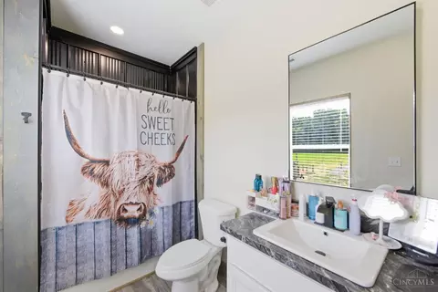 Bath - 2585 Moler Rd, Goshen, OH 45122 photo 3 of 4