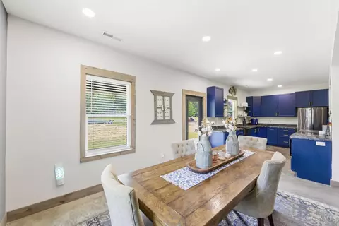 Dining - 2585 Moler Rd, Goshen, OH 45122 photo 4 of 4
