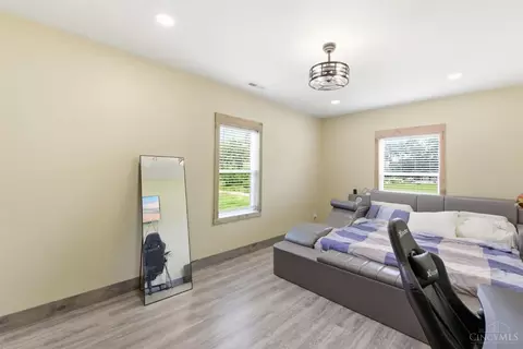 Bedroom - 2585 Moler Rd, Goshen, OH 45122 photo 4 of 8