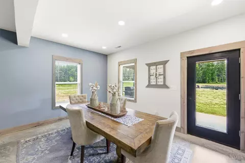 Dining - 2585 Moler Rd, Goshen, OH 45122 photo 3 of 4