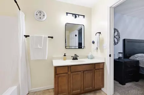 Bath - 914 Conner Dr, Hamilton, OH 45013 photo 3 of 3