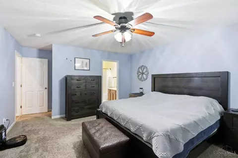 Bedroom - 914 Conner Dr, Hamilton, OH 45013 photo 4 of 5
