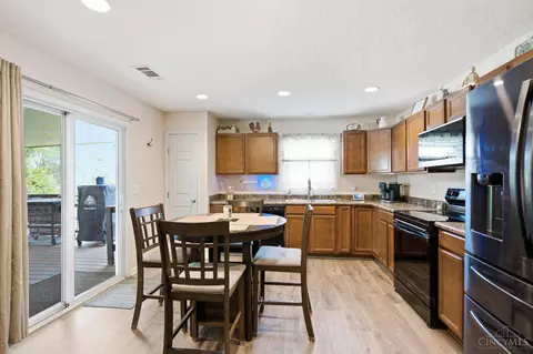 Kitchen - 914 Conner Dr, Hamilton, OH 45013 photo 1 of 4