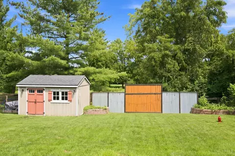 Exterior - 914 Conner Dr, Hamilton, OH 45013 photo 11 of 21